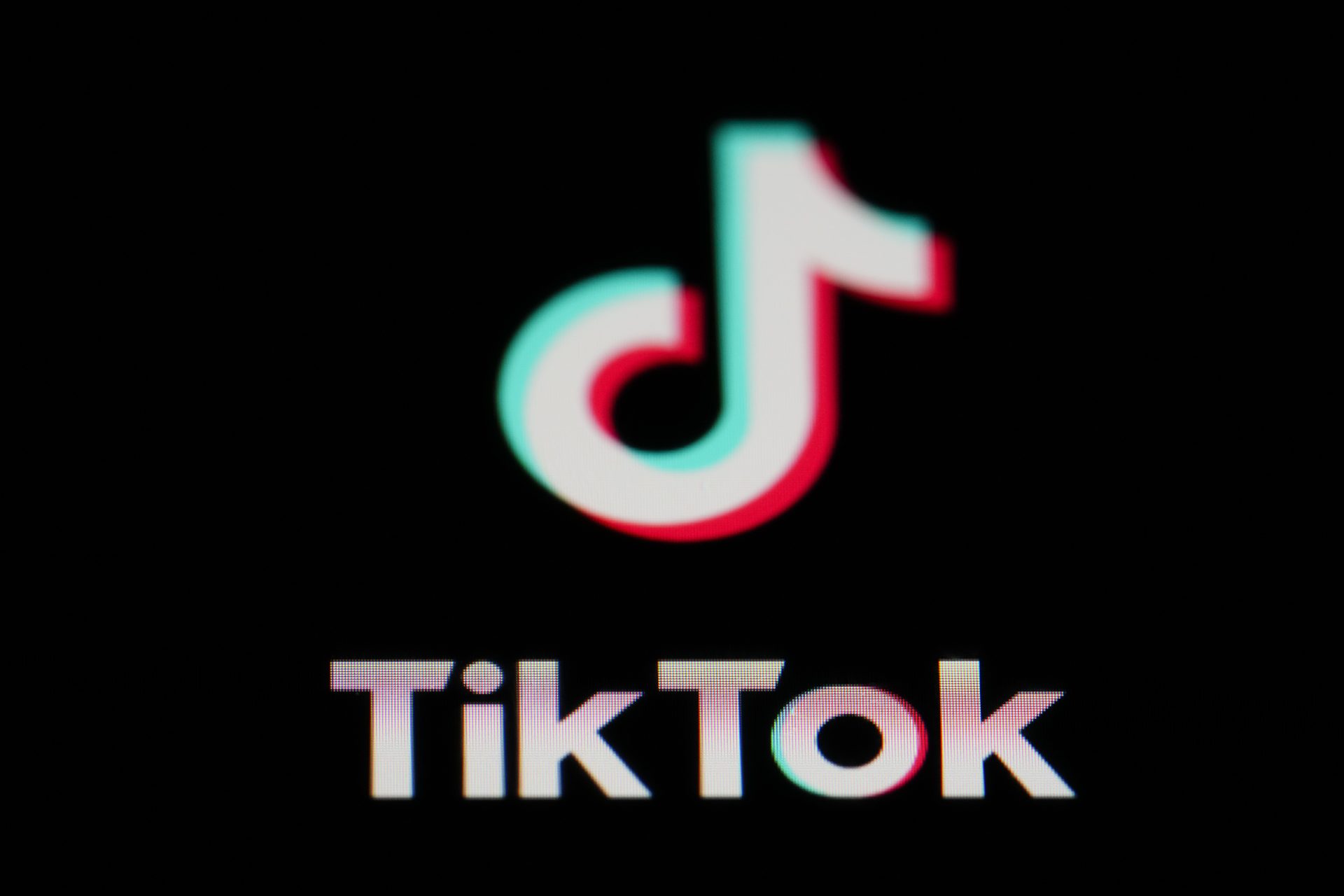 Yikes! Justice Department Sues TikTok For Allegedly Illegally Collecting Children's Data