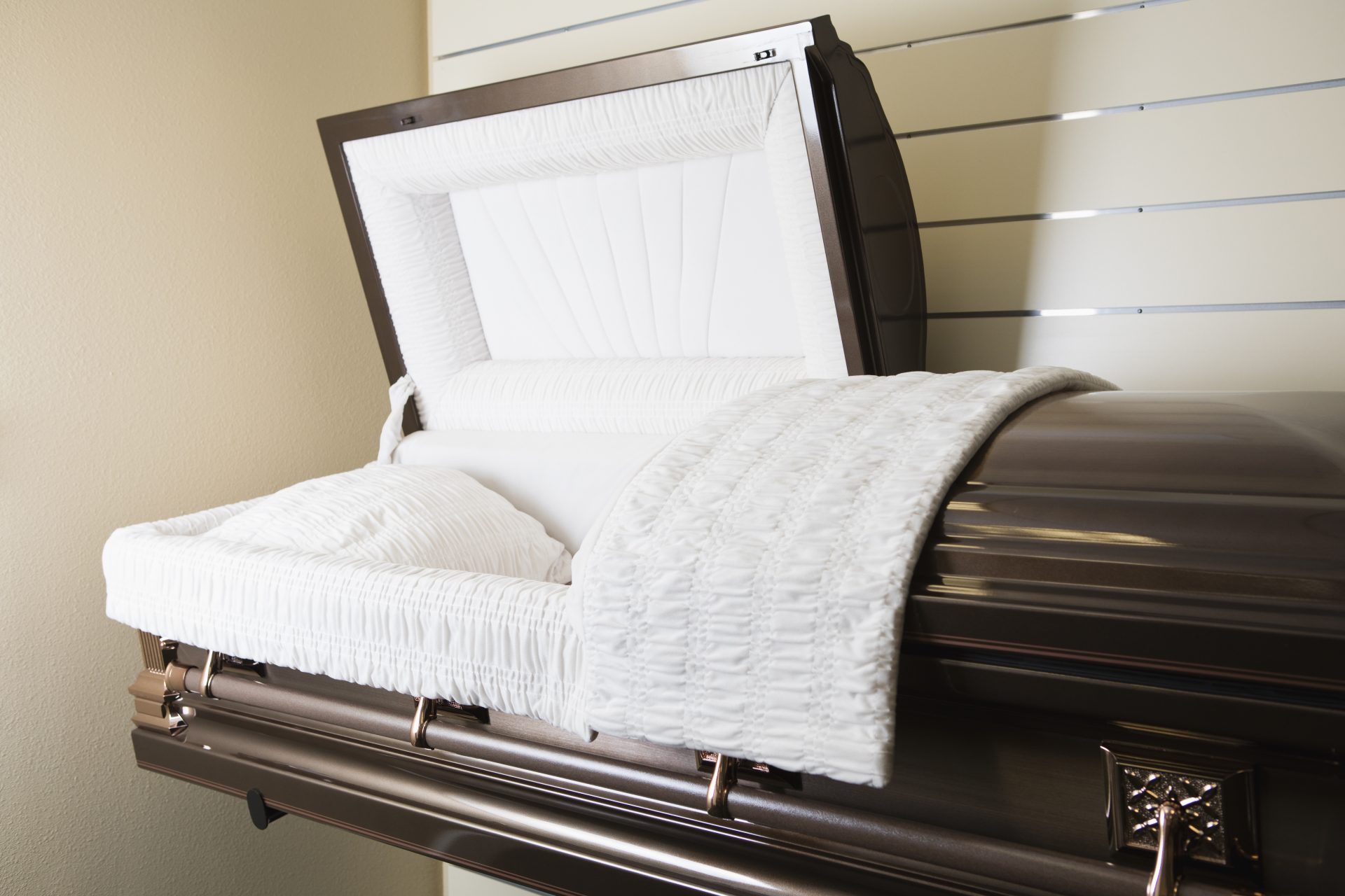 Say WHAT?! New Jersey Family Accuses Funeral Home Of Putting The Wrong Corpse In Their Father's Casket