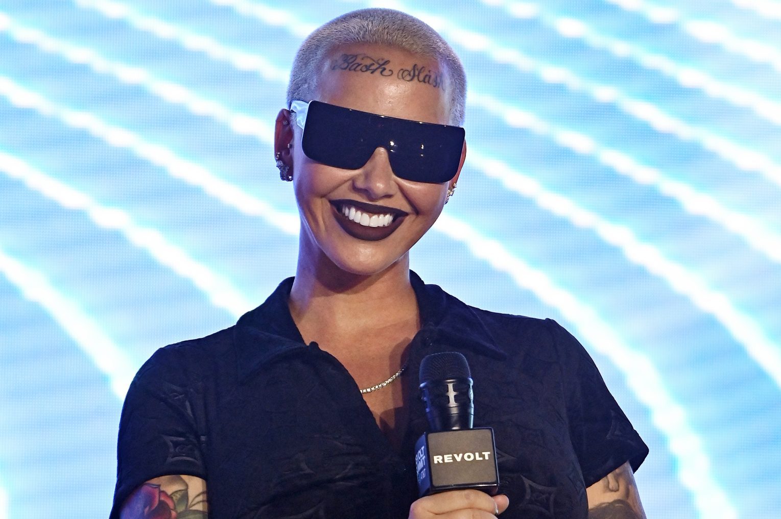 Amber Rose Continues To Stand With Donald Trump And Refers To Him As An Alpha Male