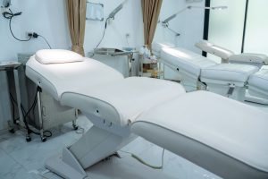 Woman, Amy Romero, Sues After New York Spa, New You Laser NYC, Allegedly Left Her With First-Degree Burns On Her Body