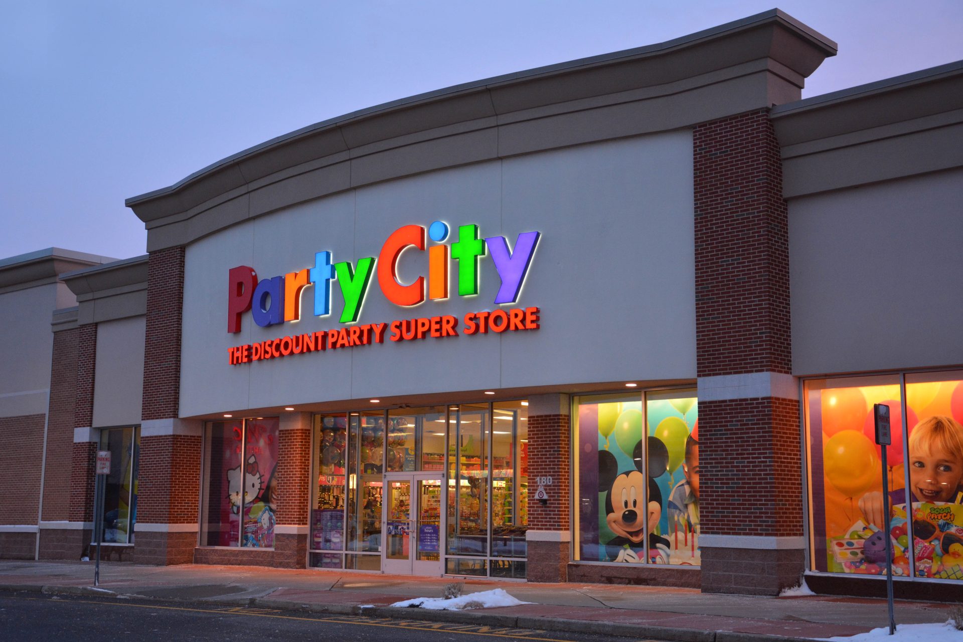 Party City Lets Go Corporate Staff Severance Pay Close All Stores