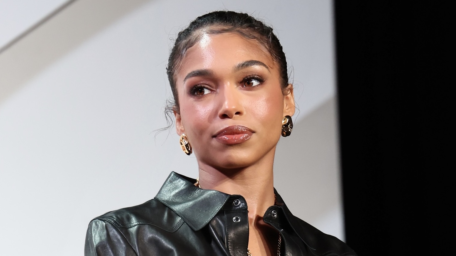 Oop! Lori Harvey Reacts After Social Media User Says She's Rooting For Her To Start A Romance With Actor Aaron Pierre